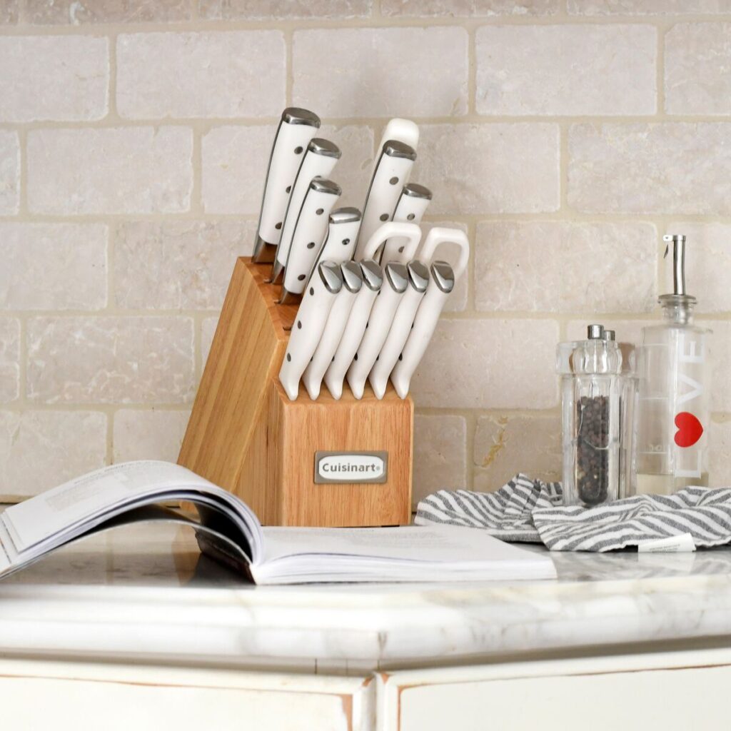 Cuisinart Triple Rivet Knife Set: Slice Like a Pro! Cuisinart Triple Rivet Knife Set: Slice Like a Pro!