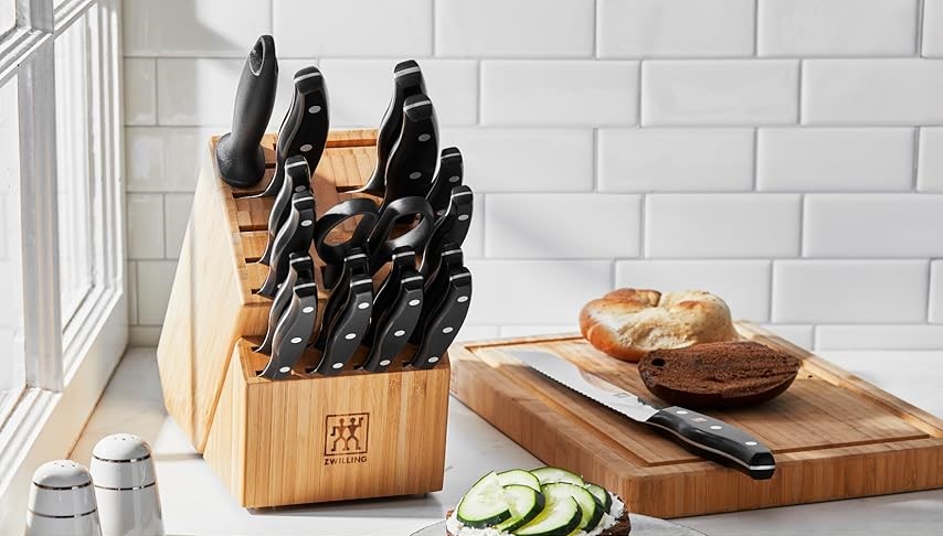 Zwilling twin signature dishwasher safe Stainless Steel knife set